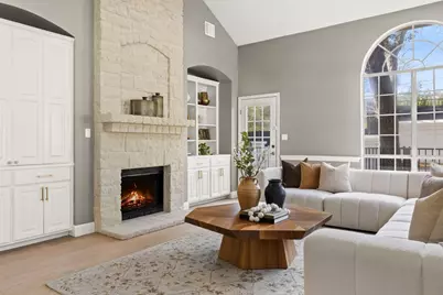 1815 Rue De St Tropez, Austin, TX 78746 - Photo 9