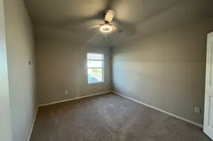 504 Star Garnet Dr, Jarrell, TX 76537 - Photo 19