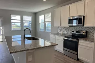 504 Star Garnet Dr, Jarrell, TX 76537 - Photo 3