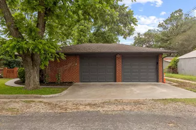 607 Short Street, Smithville, TX 78957 - Photo 3