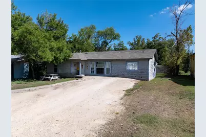 413 Patricia Drive, San Marcos, TX 78666 - Photo 3