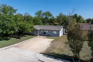 413 Patricia Dr, San Marcos, TX 78666 - Photo 5