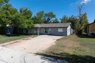 413 Patricia Dr, San Marcos, TX 78666 - Photo 13