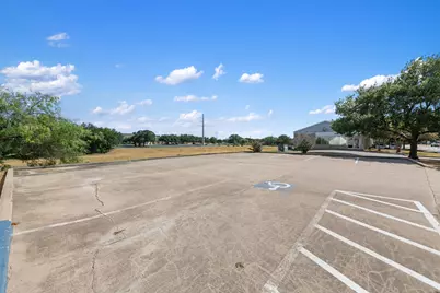 103 Thousand Oaks Boulevard, Georgetown, TX 78628 - Photo 35
