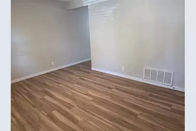 7800 Northcrest Boulevard #407, Austin, TX 78752 - Photo 5