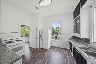 433 E Davilla St, Bartlett, TX 76511 - Photo 5