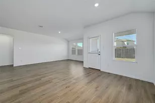 1015 Ascari Ct, Hutto, TX 78634 - Photo 13