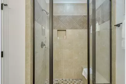 433 Venture Boulevard S, Point Venture, TX 78645 - Photo 19