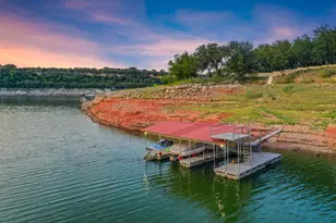 1352 Lakeshore Dr, Spicewood, TX 78669 - Photo 3