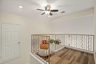 1352 Lakeshore Dr, Spicewood, TX 78669 - Photo 11