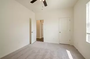 391 Wren Ln, Kyle, TX 78640 - Photo 17