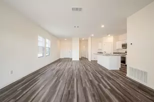 391 Wren Ln, Kyle, TX 78640 - Photo 7