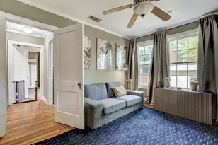 809 E 44th St, Austin, TX 78751 - Photo 29