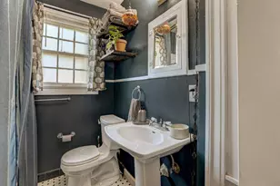 809 E 44th St, Austin, TX 78751 - Photo 27