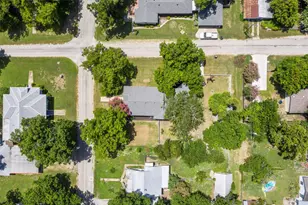 308 Alva St, Thrall, TX 76578 - Photo 33