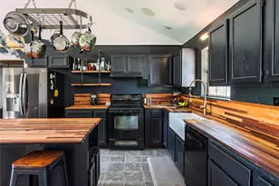 358 Easley Rd, Smithville, TX 78957 - Photo 5