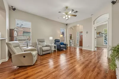 10112 Wind Cave Trail, Austin, TX 78747 - Photo 5