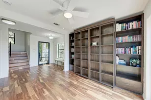 13803 Lakeview Dr, Austin, TX 78732 - Photo 11