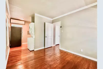 204 E 30th Street #103, Austin, TX 78705 - Photo 3