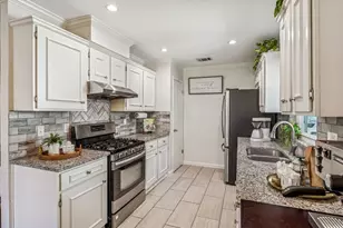 5502 Porsche Ln, Austin, TX 78749 - Photo 15