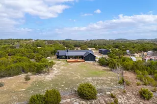 107 W Lakeshore Dr, Dripping Springs, TX 78620 - Photo 29