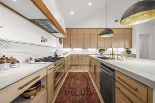 107 W Lakeshore Dr, Dripping Springs, TX 78620 - Photo 7