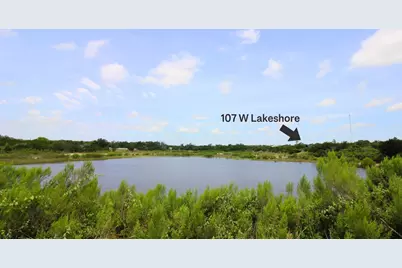 107 W Lakeshore Drive, Dripping Springs, TX 78620 - Photo 3