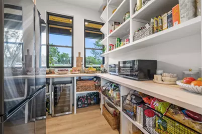 107 W Lakeshore Drive, Dripping Springs, TX 78620 - Photo 9