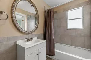 503 E Bluebonnet Ln, Johnson City, TX 78636 - Photo 11