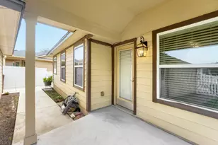 865 Heritage Springs Trail, Round Rock, TX 78664 - Photo 25