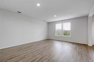 121 Nettletree Dr, Buda, TX 78610 - Photo 5