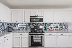 258 Hogan, Kyle, TX 78640 - Photo 13