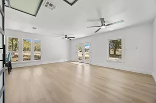 205 Bello Cir, Georgetown, TX 78628 - Photo 13