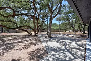 205 Bello Cir, Georgetown, TX 78628 - Photo 3