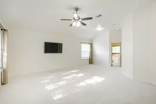 410 Thunderbay Dr, Georgetown, TX 78626 - Photo 17