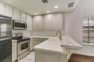 1748 Ohlen Rd, Austin, TX 78757 - Photo 7
