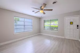 3206 Goodwin Ave, Austin, TX 78702 - Photo 3