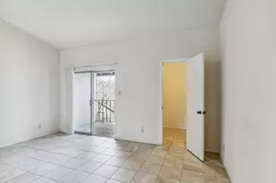 630 Maiden Ln, Austin, TX 78705 - Photo 5