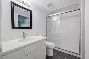 501 W 26th St, Austin, TX 78705 - Photo 21