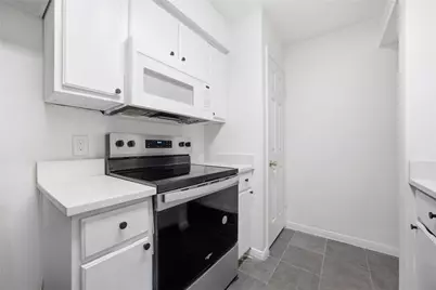 501 W 26th Street #108, Austin, TX 78705 - Photo 17