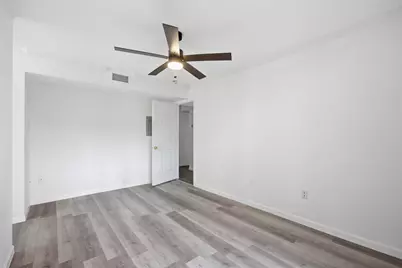 501 W 26th Street #108, Austin, TX 78705 - Photo 19