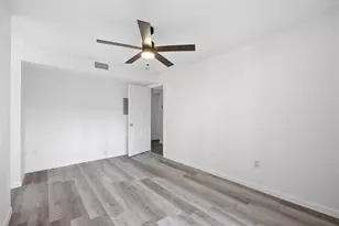 501 W 26th St, Austin, TX 78705 - Photo 19