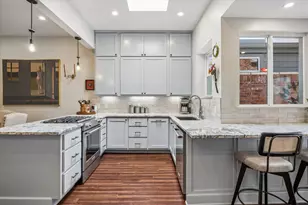 2708 W 35th St, Austin, TX 78703 - Photo 3