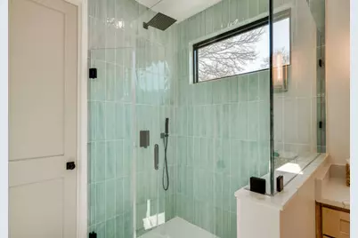 614 Pecan Creek Drive, Horseshoe Bay, TX 78657 - Photo 19