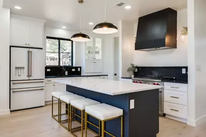 614 Pecan Creek Drive, Horseshoe Bay, TX 78657 - Photo 9