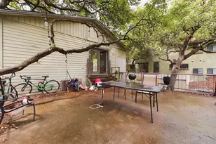 915 Keith Ln, Austin, TX 78705 - Photo 7