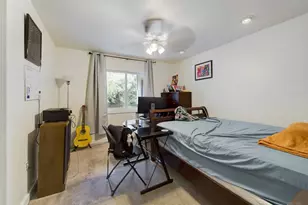 915 Keith Ln, Austin, TX 78705 - Photo 9