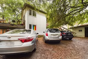 915 Keith Ln, Austin, TX 78705 - Photo 13