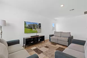 17813 Willacy Cv, Elgin, TX 78621 - Photo 15