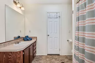 412 Leaning Oak Ln, Somerville, TX 77879 - Photo 9